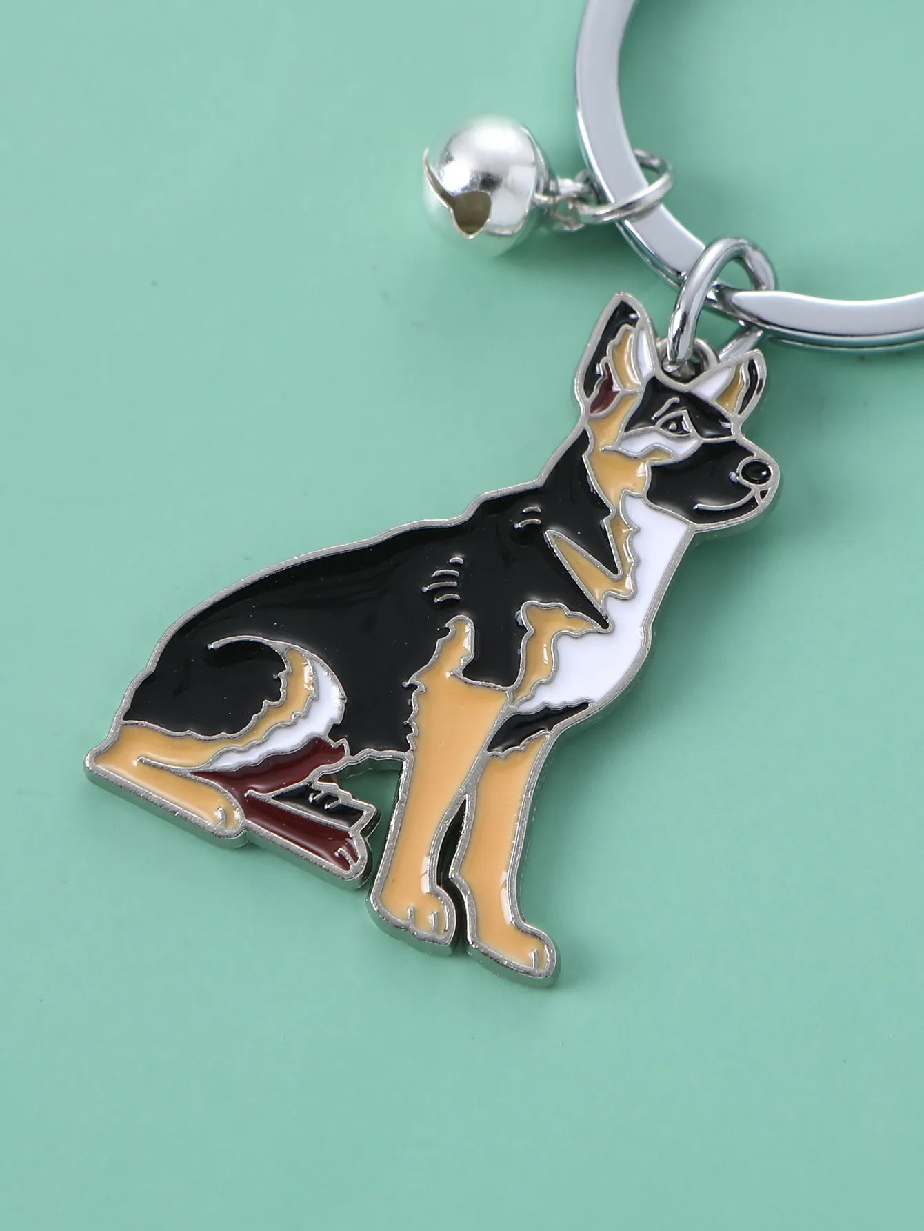German Shepherd Dog Keychain - Stylish Accessories
